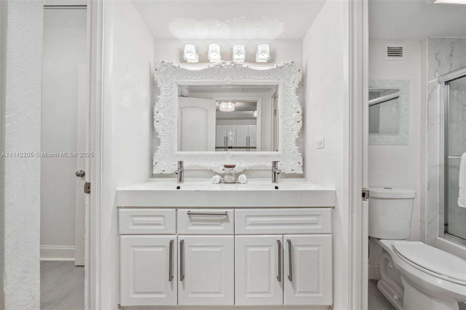 Roney Palace Unit #328 | Picture 14