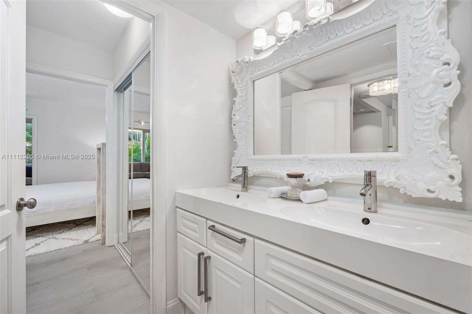 Roney Palace Unit #328 | Picture 15