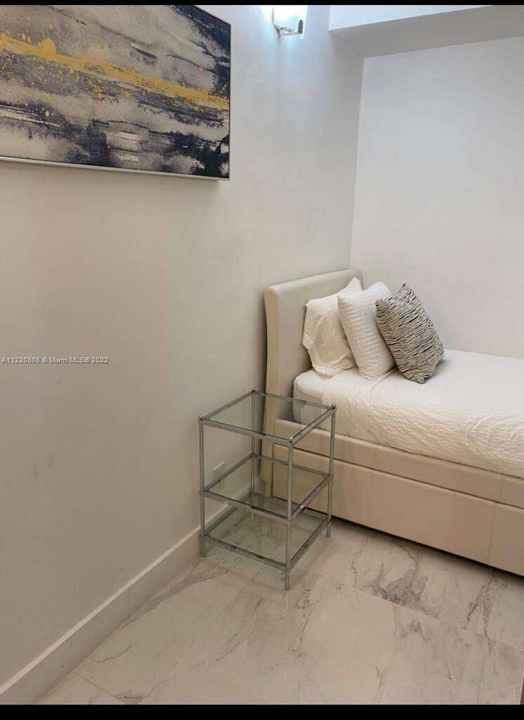 Roney Palace Unit #1503 | Picture 16