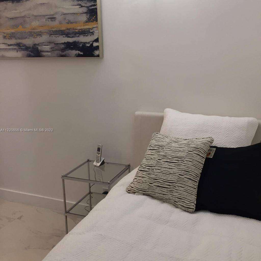 Roney Palace Unit #1503 | Picture 17