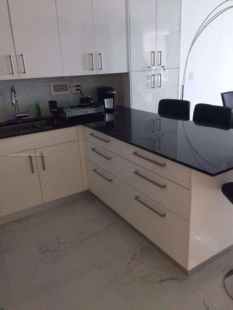 Roney Palace Unit #1503 | Picture 6