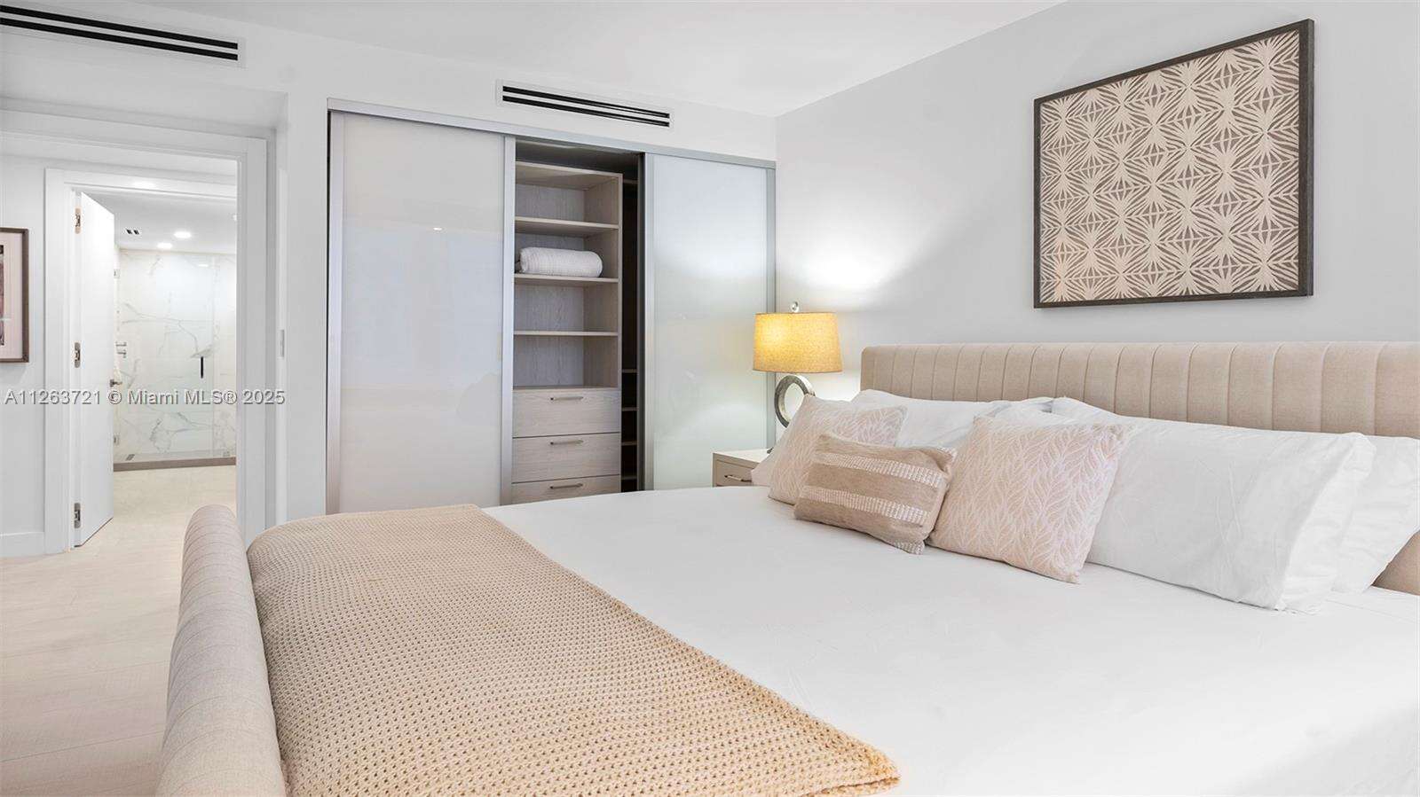 Roney Palace Unit #641 | Picture 20