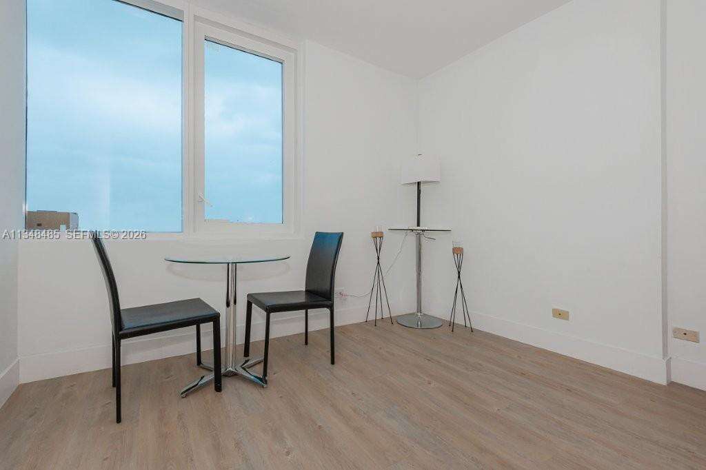 Roney Palace Unit #927 | Picture 12