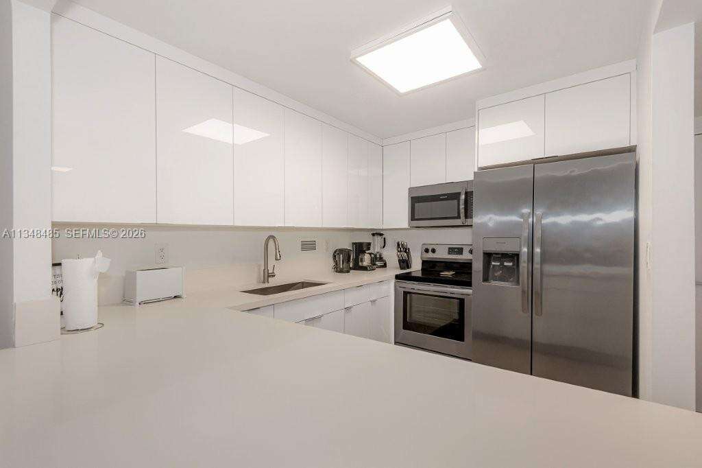 Roney Palace Unit #927 | Picture 13