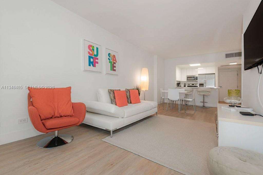 Roney Palace Unit #927 | Picture 16