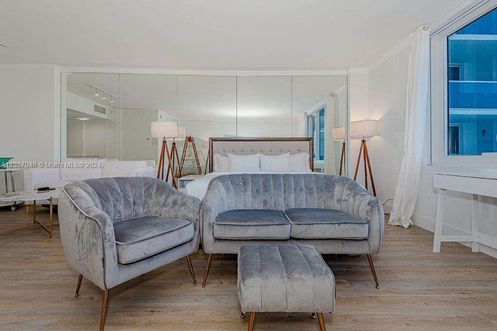 Roney Palace Unit #842 | Picture 7