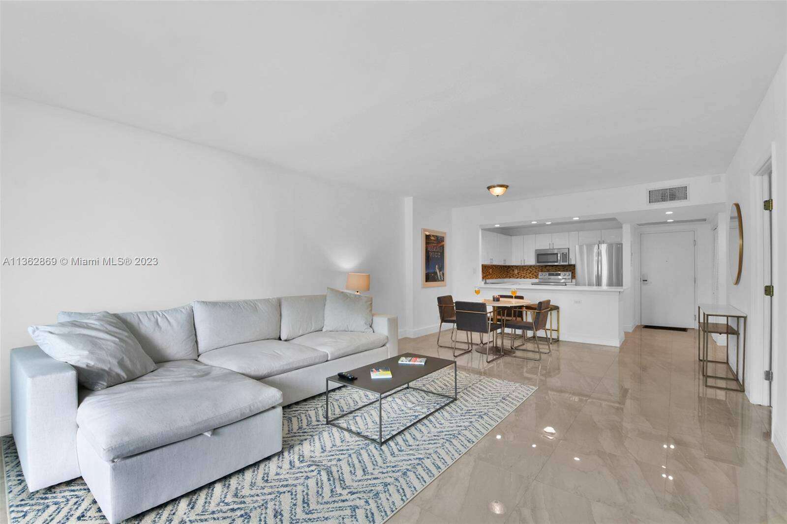 Roney Palace Unit #1002 | Picture 6