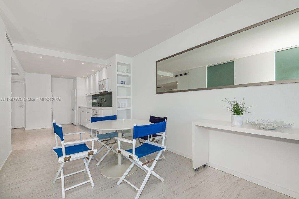 Roney Palace Unit #1032 | Picture 16