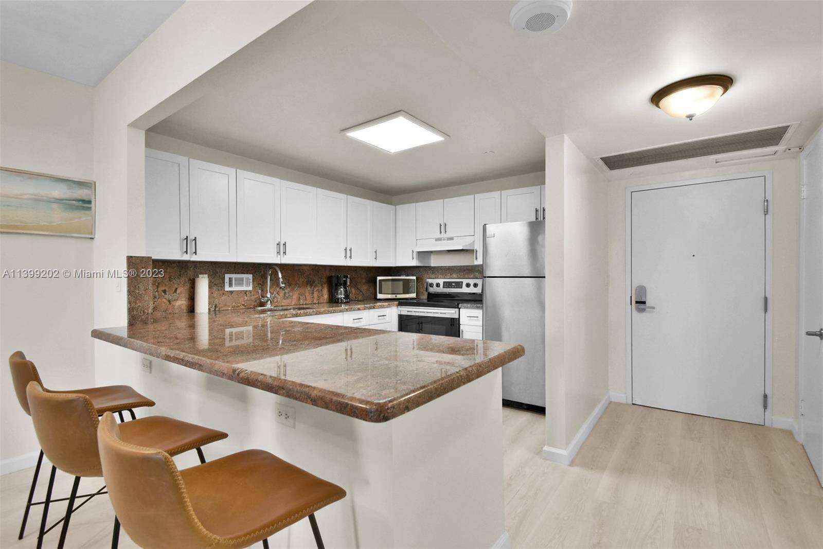 Roney Palace Unit #425 | Picture 6