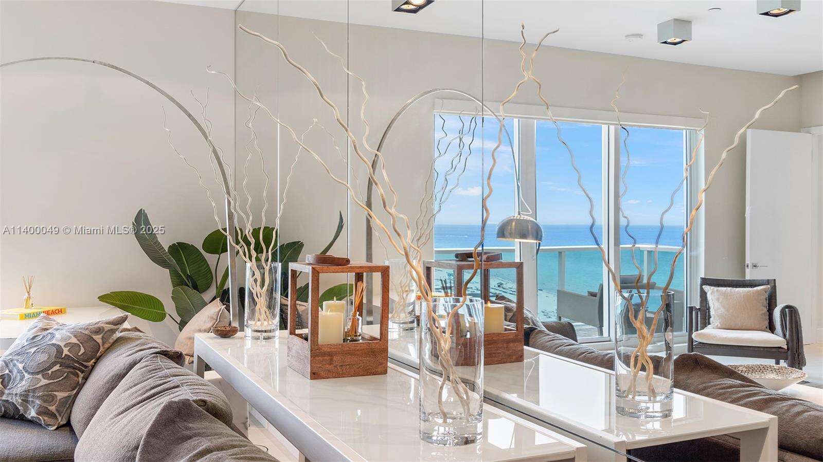 Roney Palace Unit #1609 | Picture 13