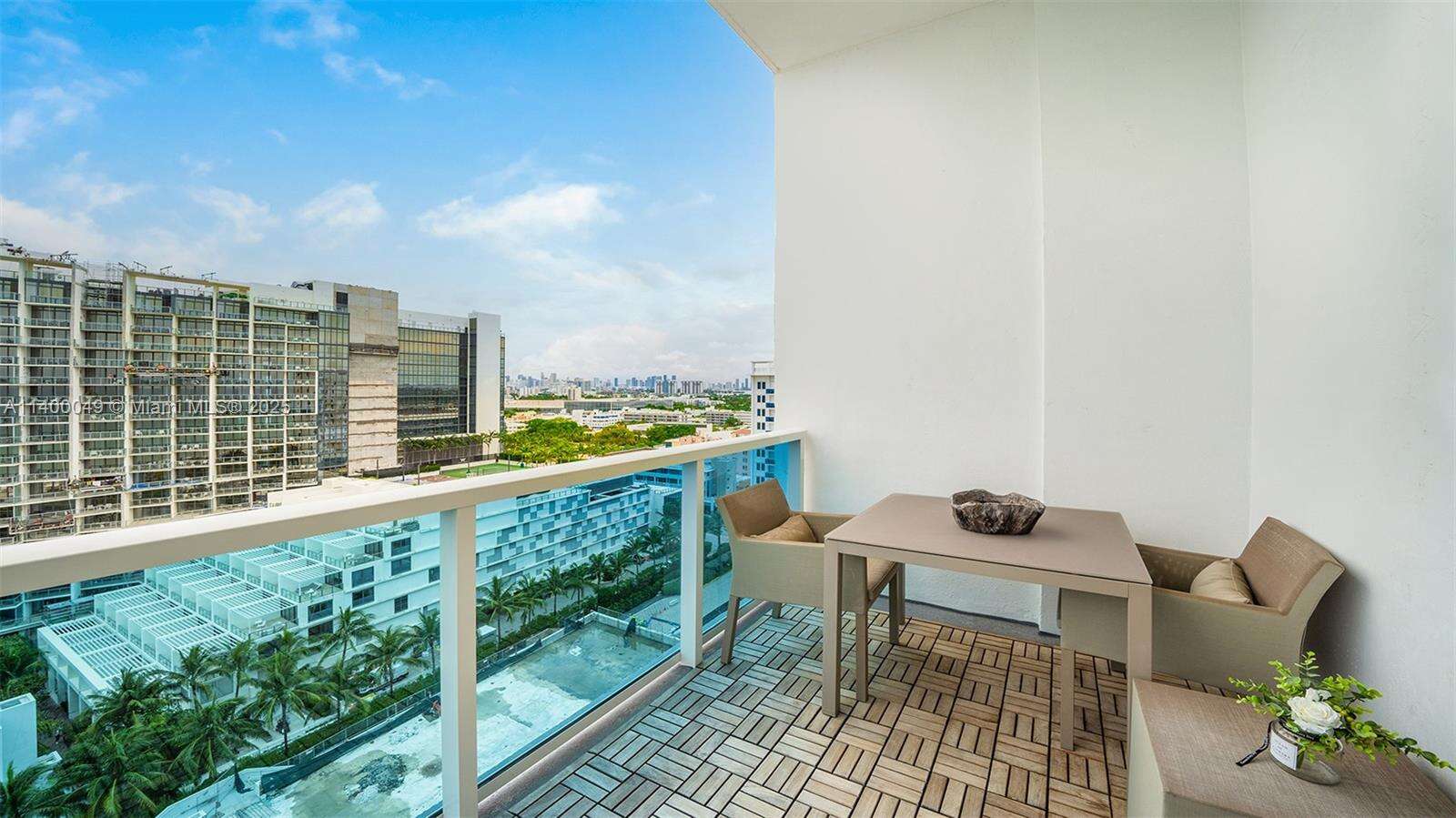 Roney Palace Unit #1609 | Picture 23