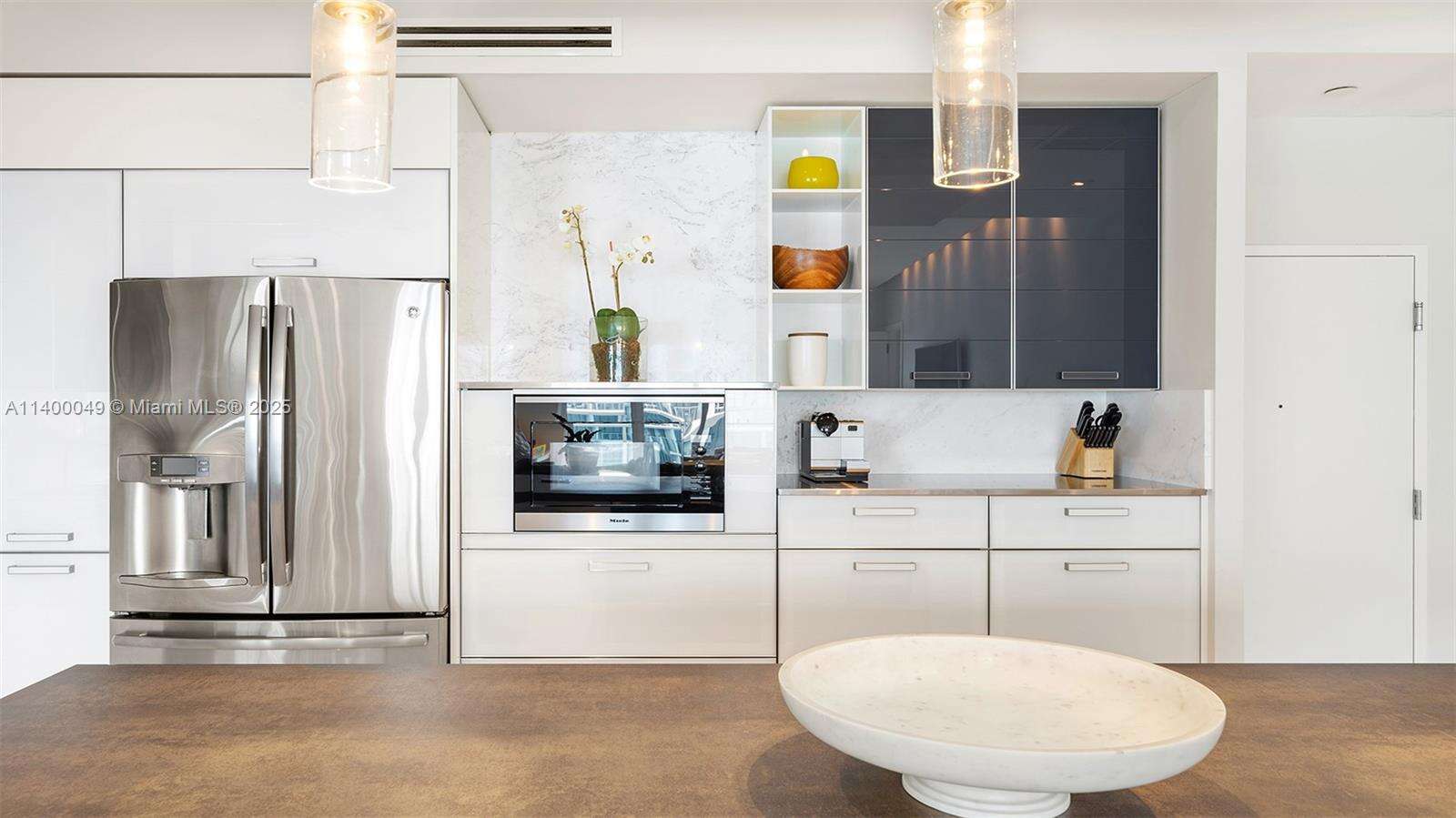 Roney Palace Unit #1609 | Picture 28