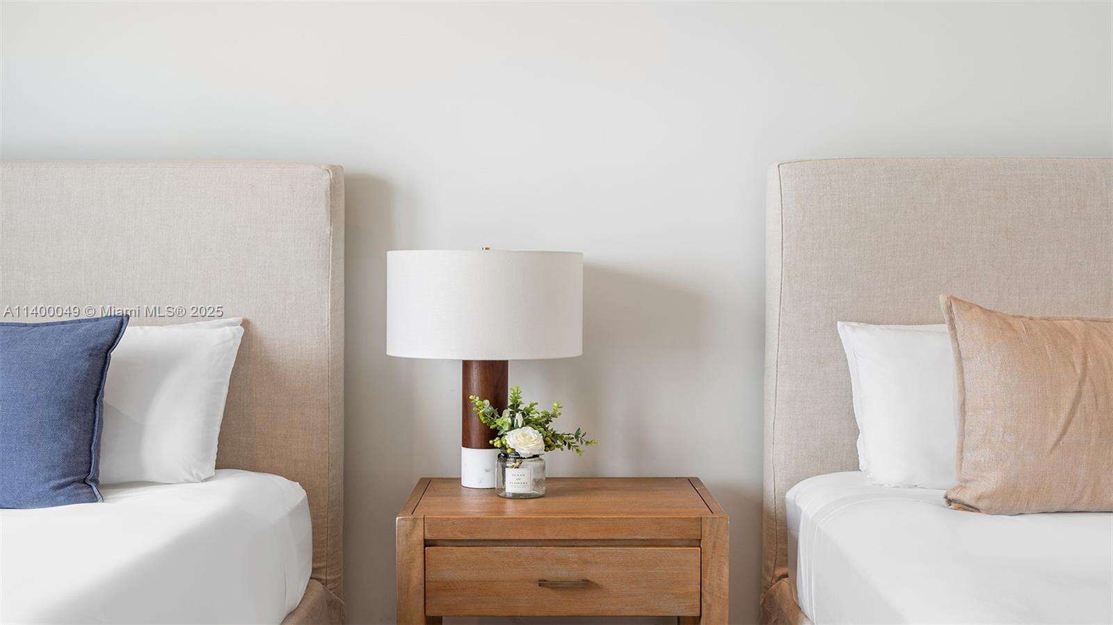 Roney Palace Unit #1609 | Picture 36