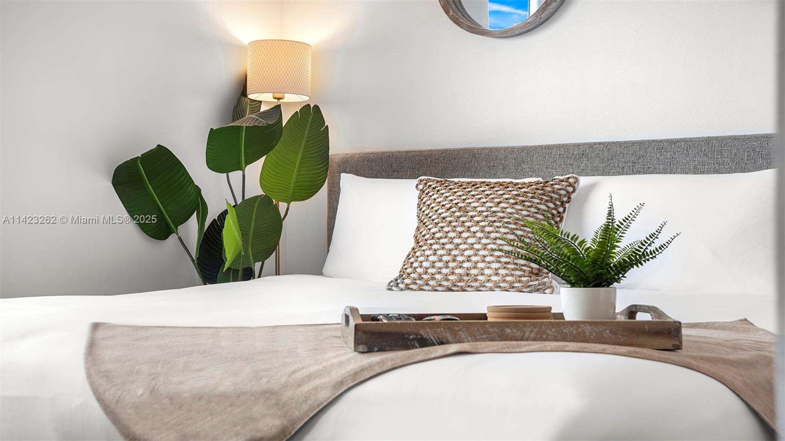 Roney Palace Unit #1632 | Picture 9