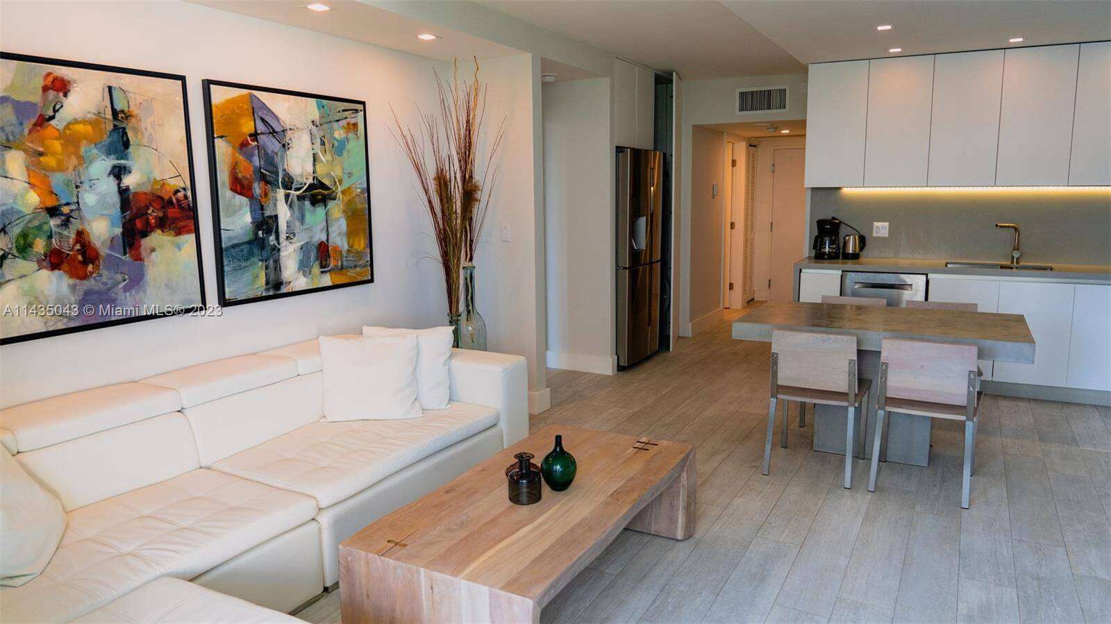 Roney Palace Unit #403 | Picture 4