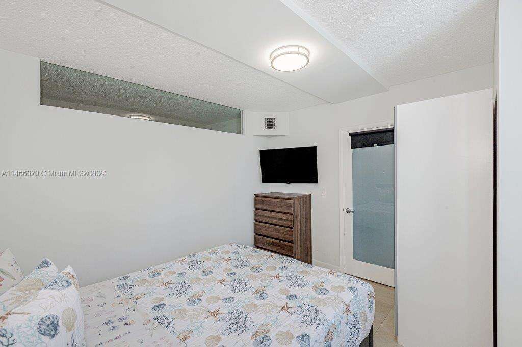 Roney Palace Unit #803 | Picture 11