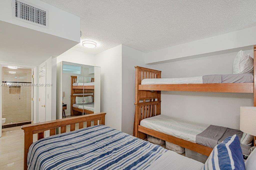 Roney Palace Unit #803 | Picture 13