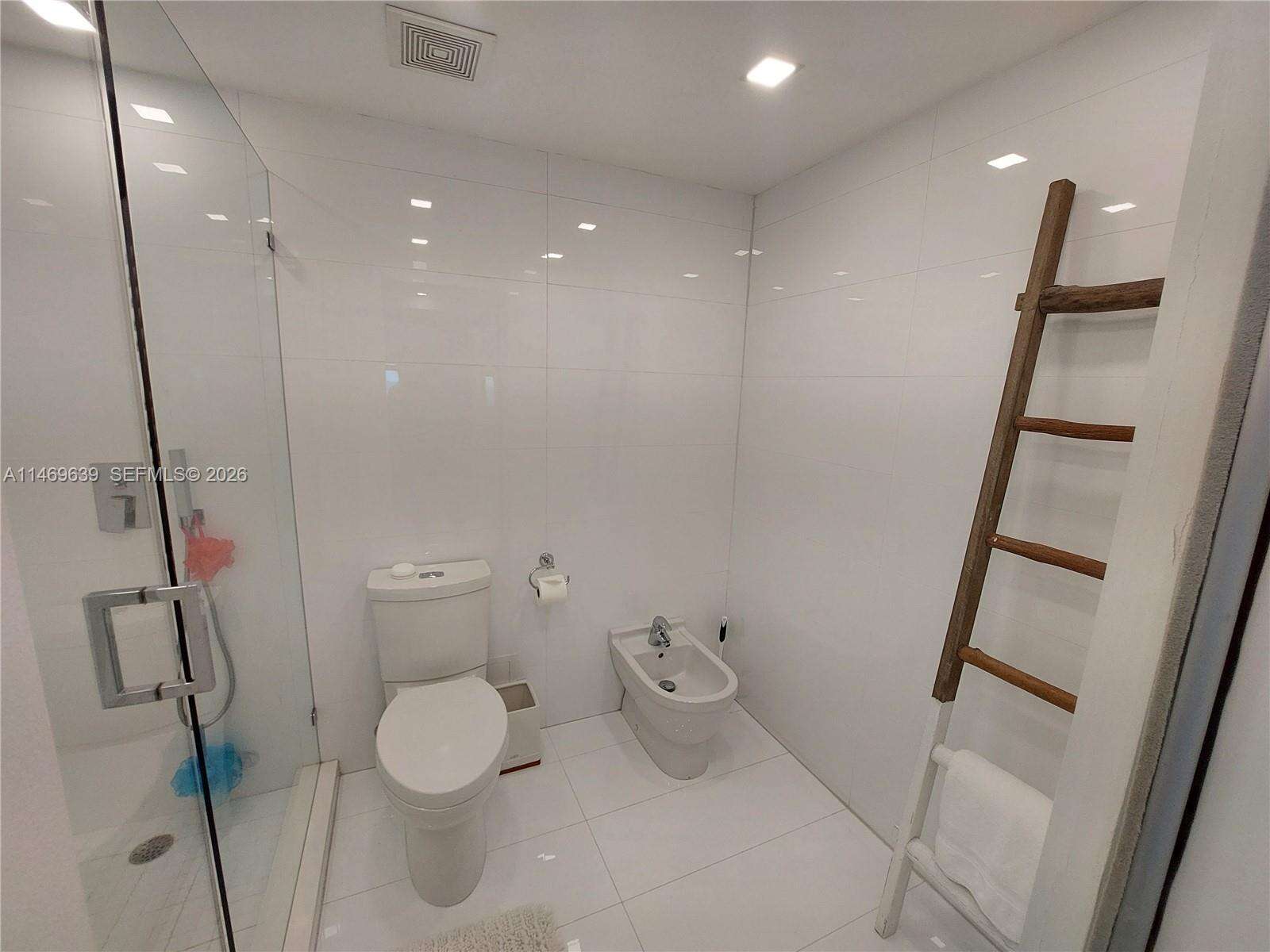 Roney Palace Unit #940 | Picture 31