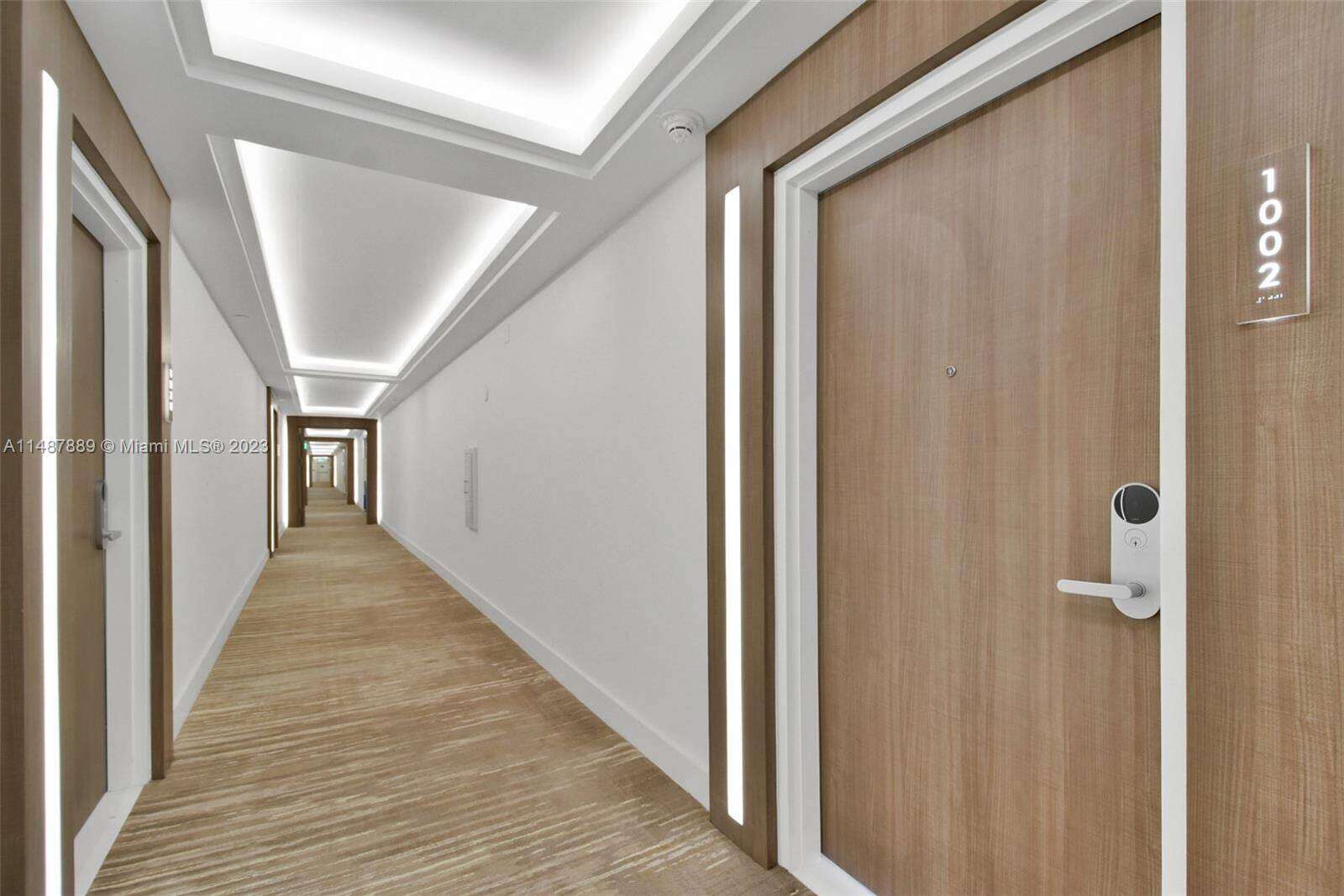 Roney Palace Unit #1002 | Picture 3