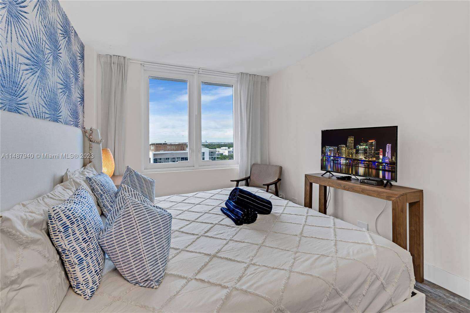 Roney Palace Unit #926 | Picture 16