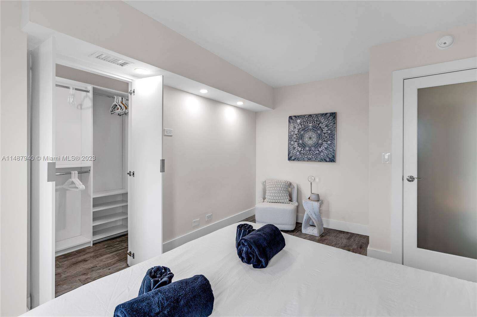 Roney Palace Unit #926 | Picture 24