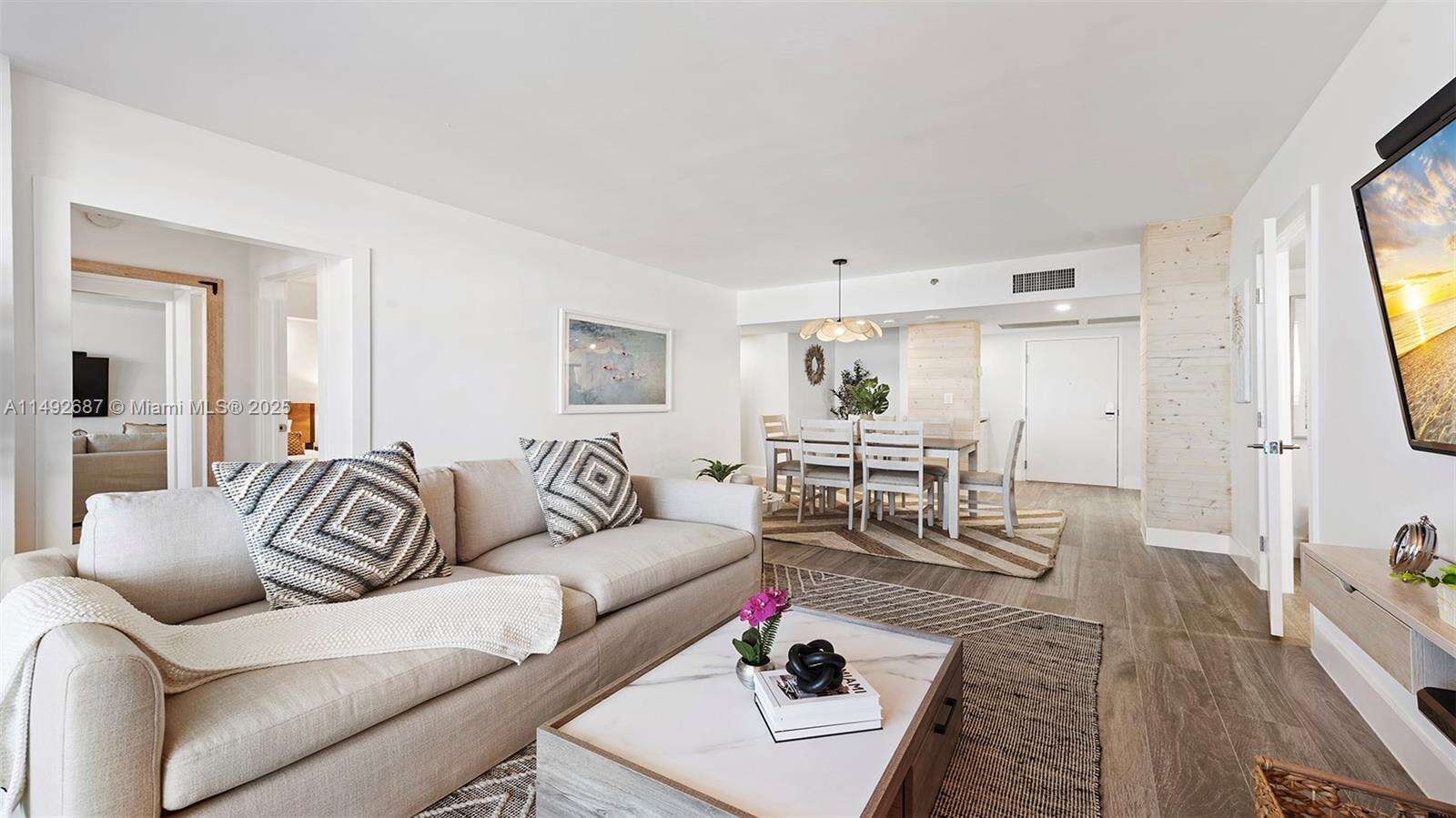 Roney Palace Unit #1126 | Picture 13