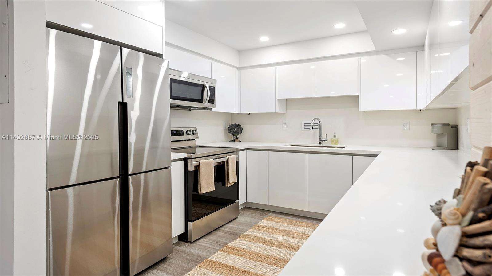 Roney Palace Unit #1126 | Picture 30