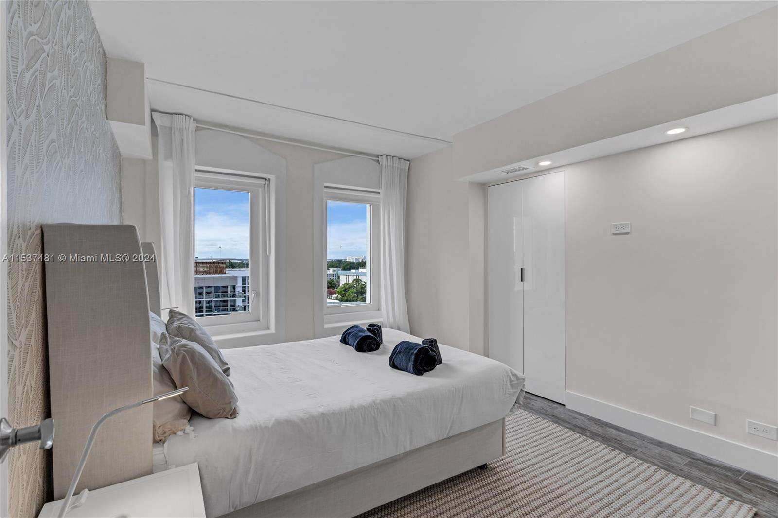 Roney Palace Unit #926 | Picture 19