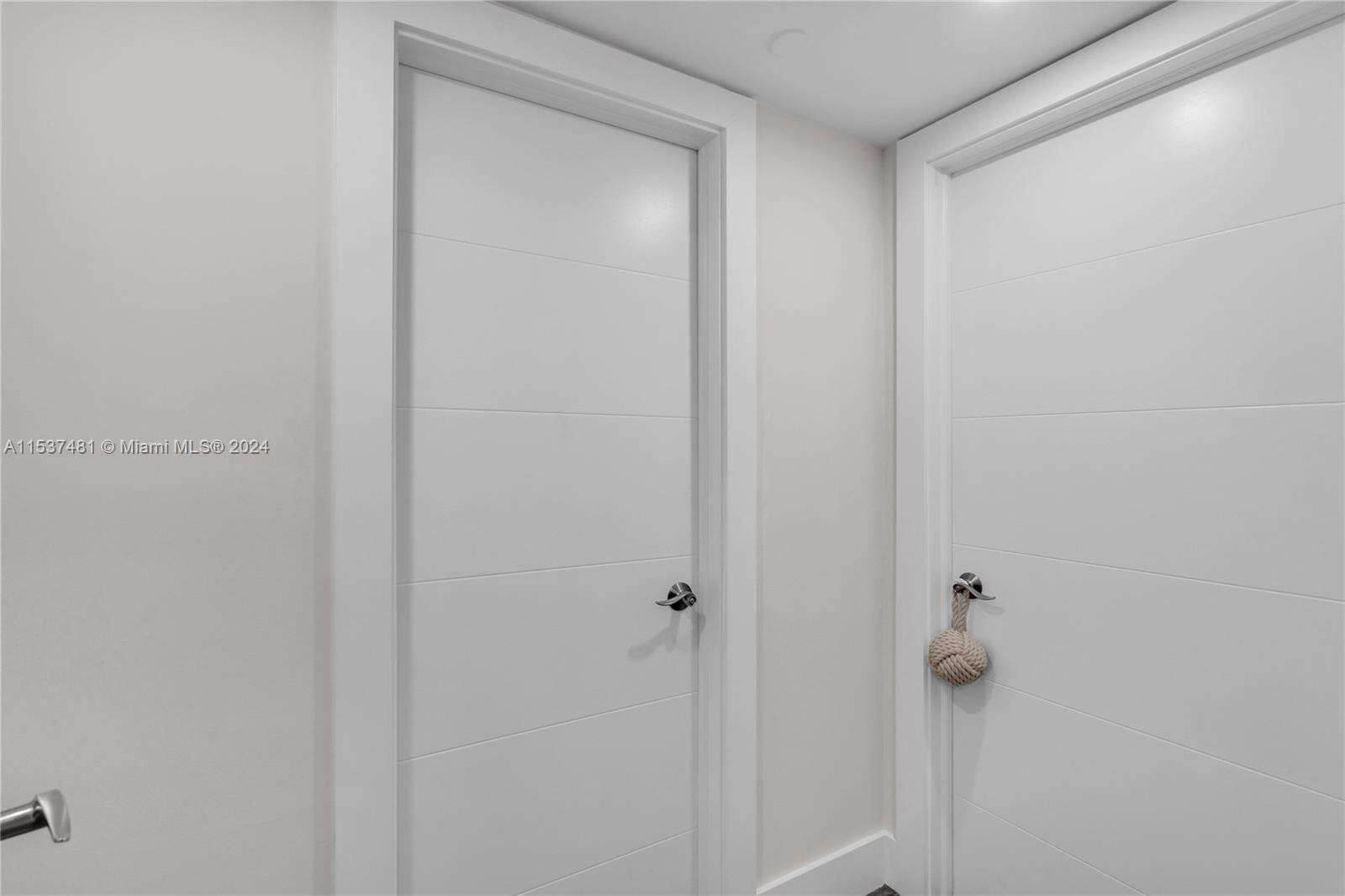 Roney Palace Unit #926 | Picture 23