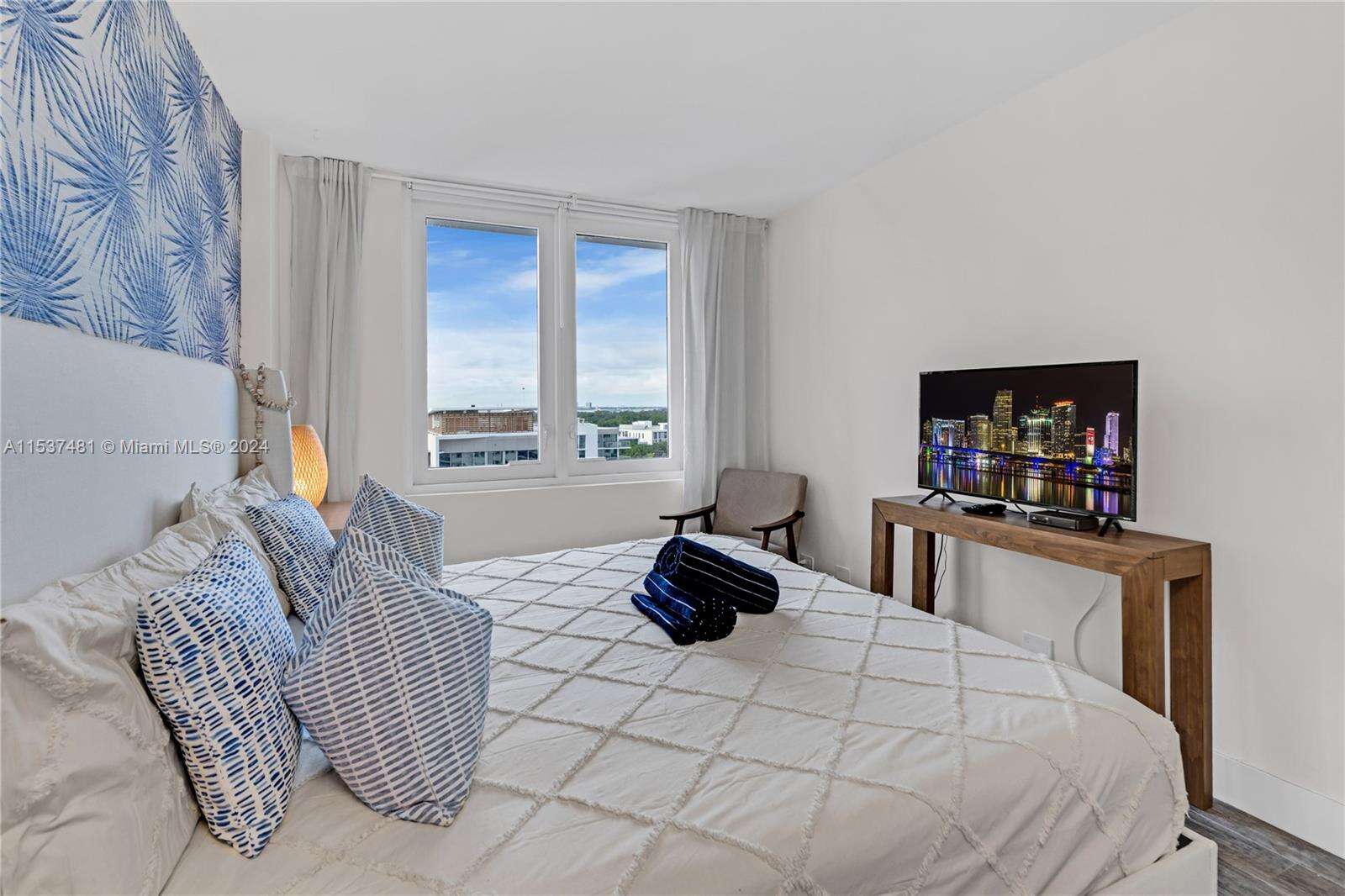 Roney Palace Unit #926 | Picture 27