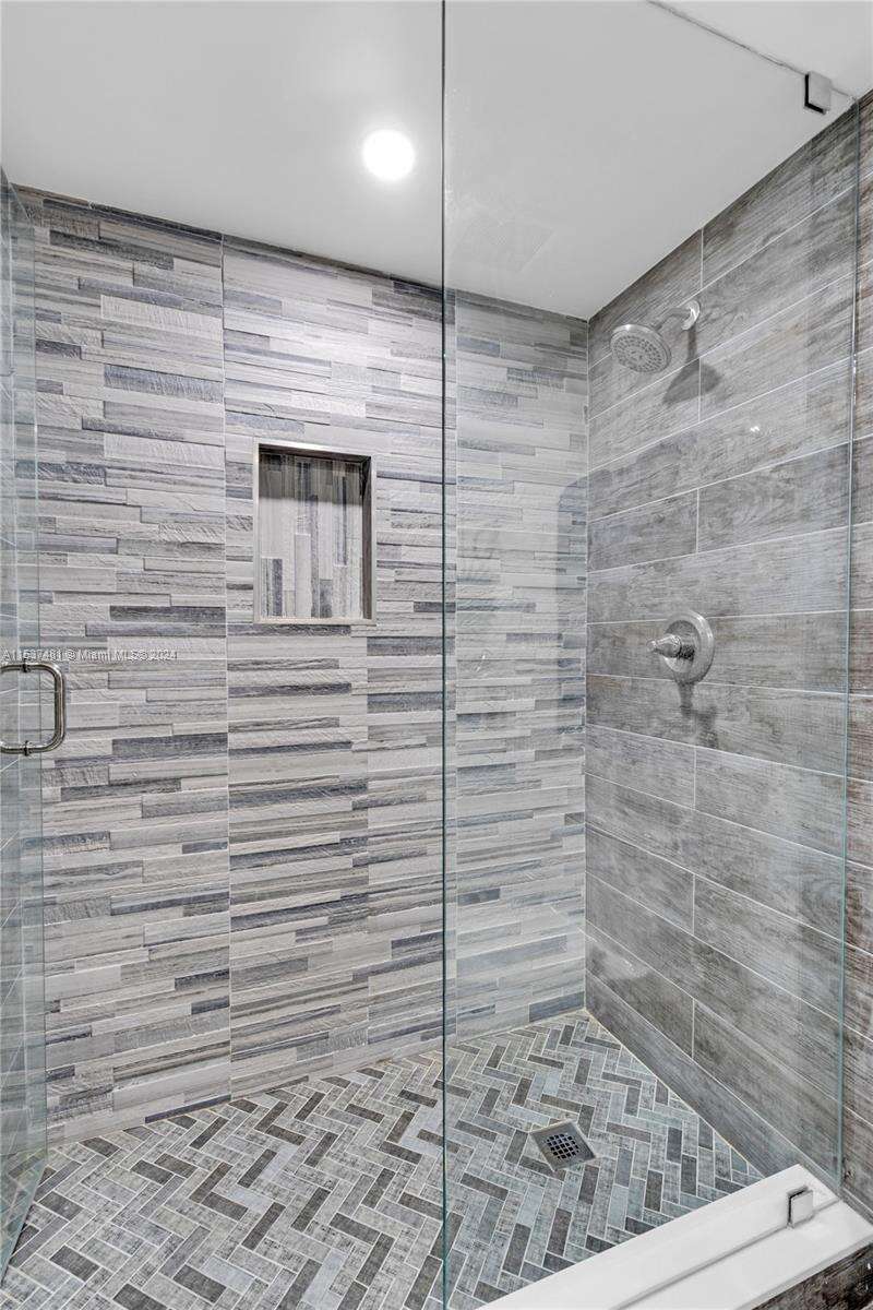 Roney Palace Unit #926 | Picture 29