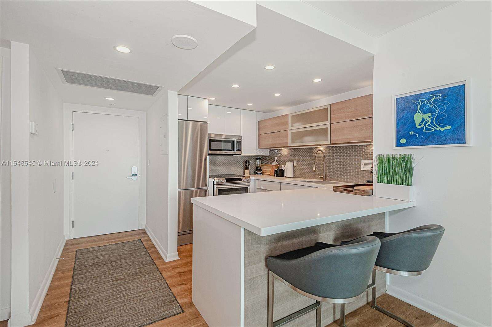 Roney Palace Unit #1230 | Picture 12