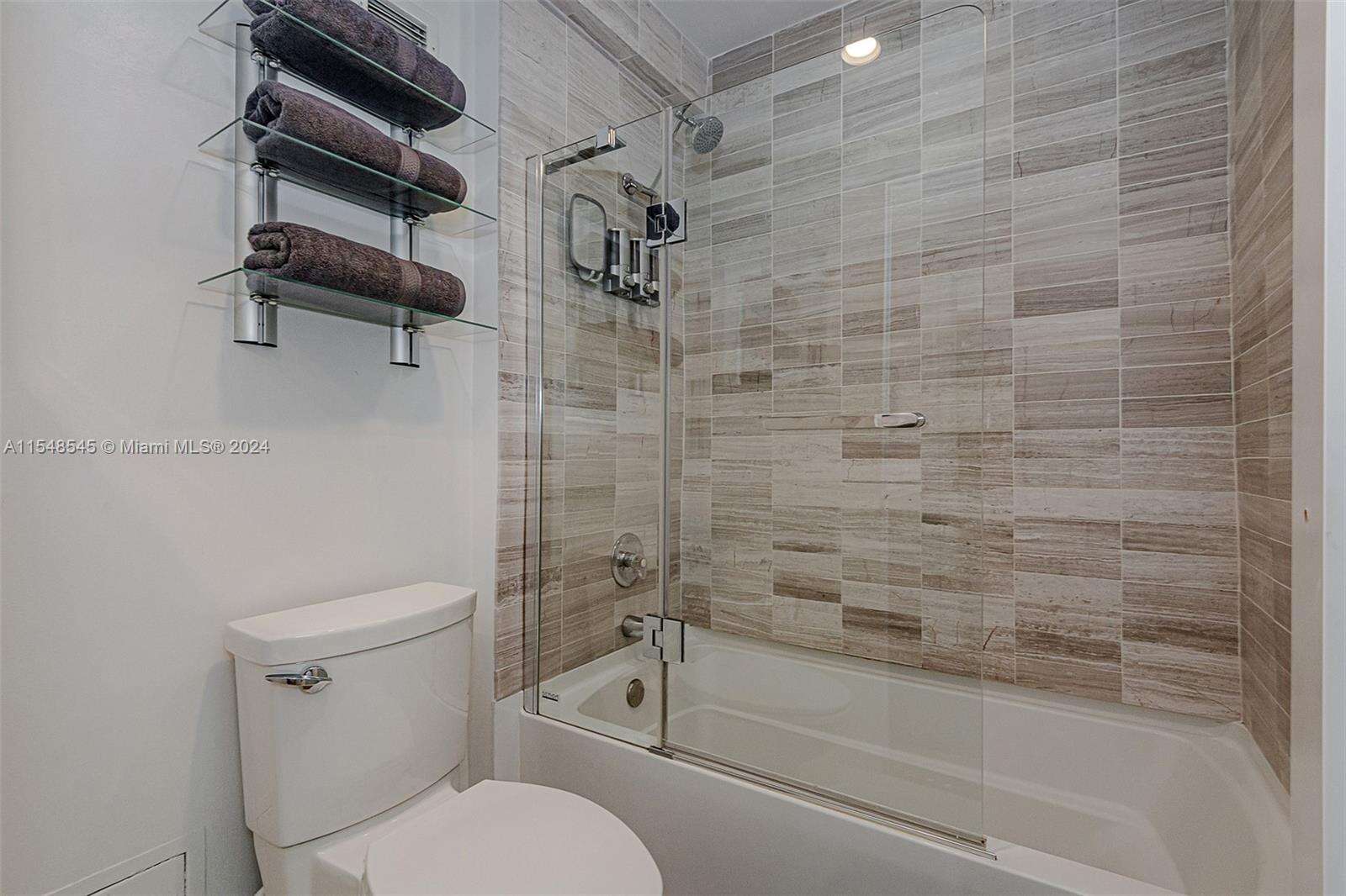 Roney Palace Unit #1230 | Picture 17