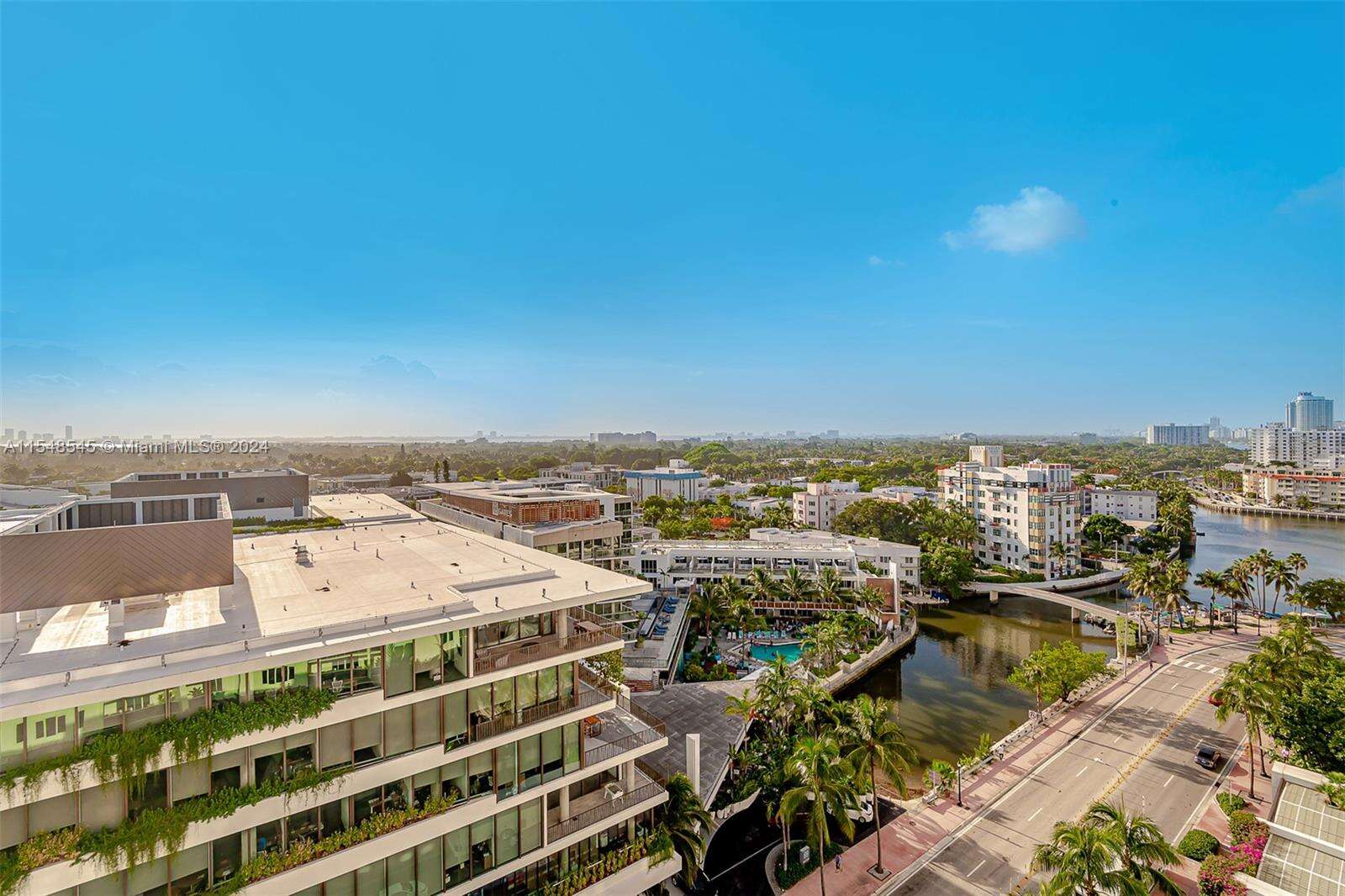 Roney Palace Unit #1230 | Picture 4