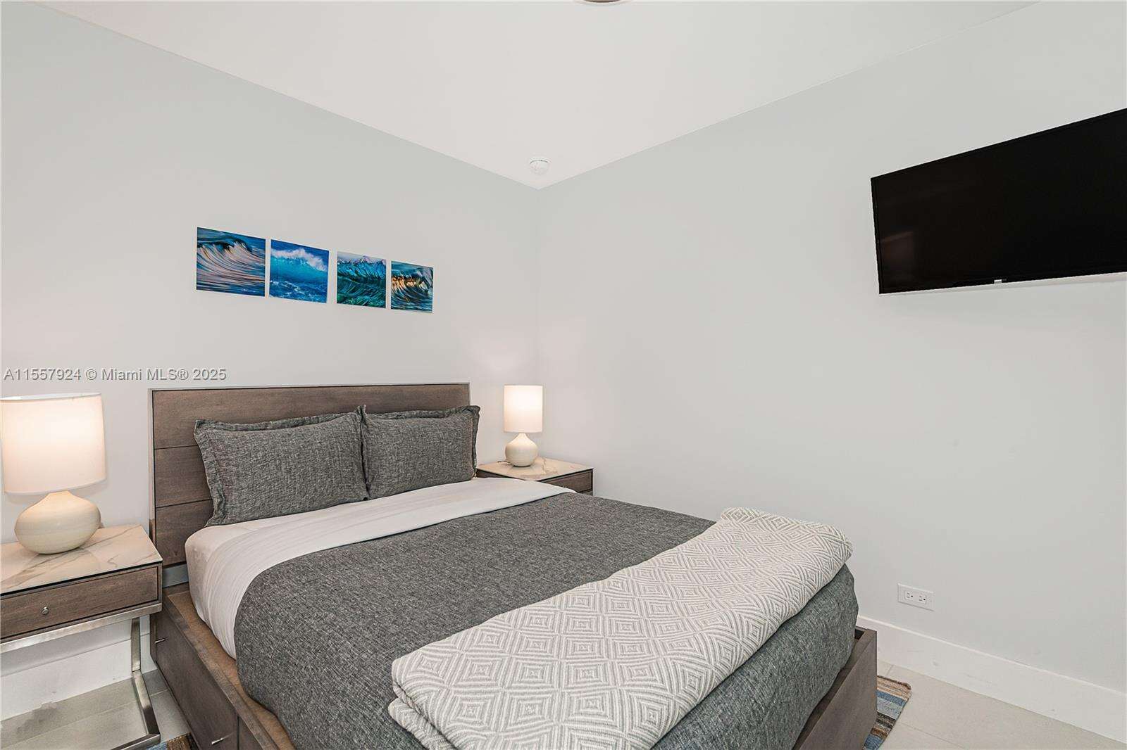 Roney Palace Unit #1440 | Picture 16