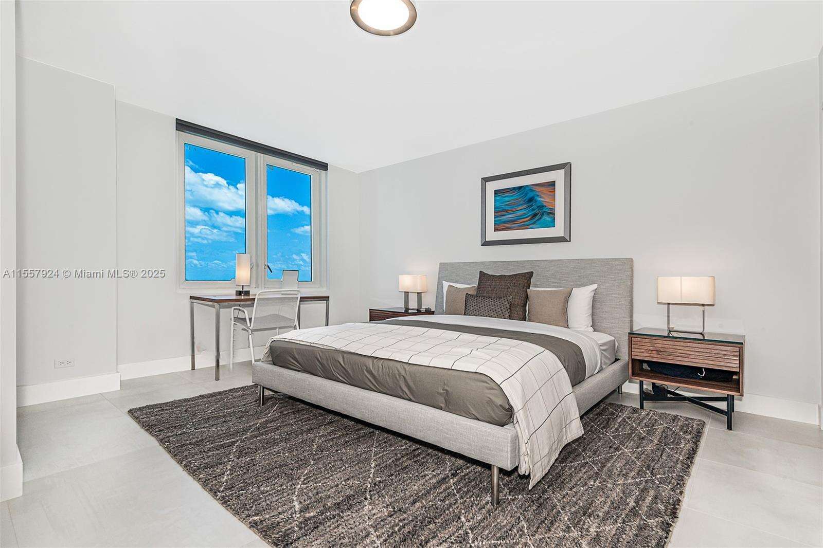 Roney Palace Unit #1440 | Picture 8