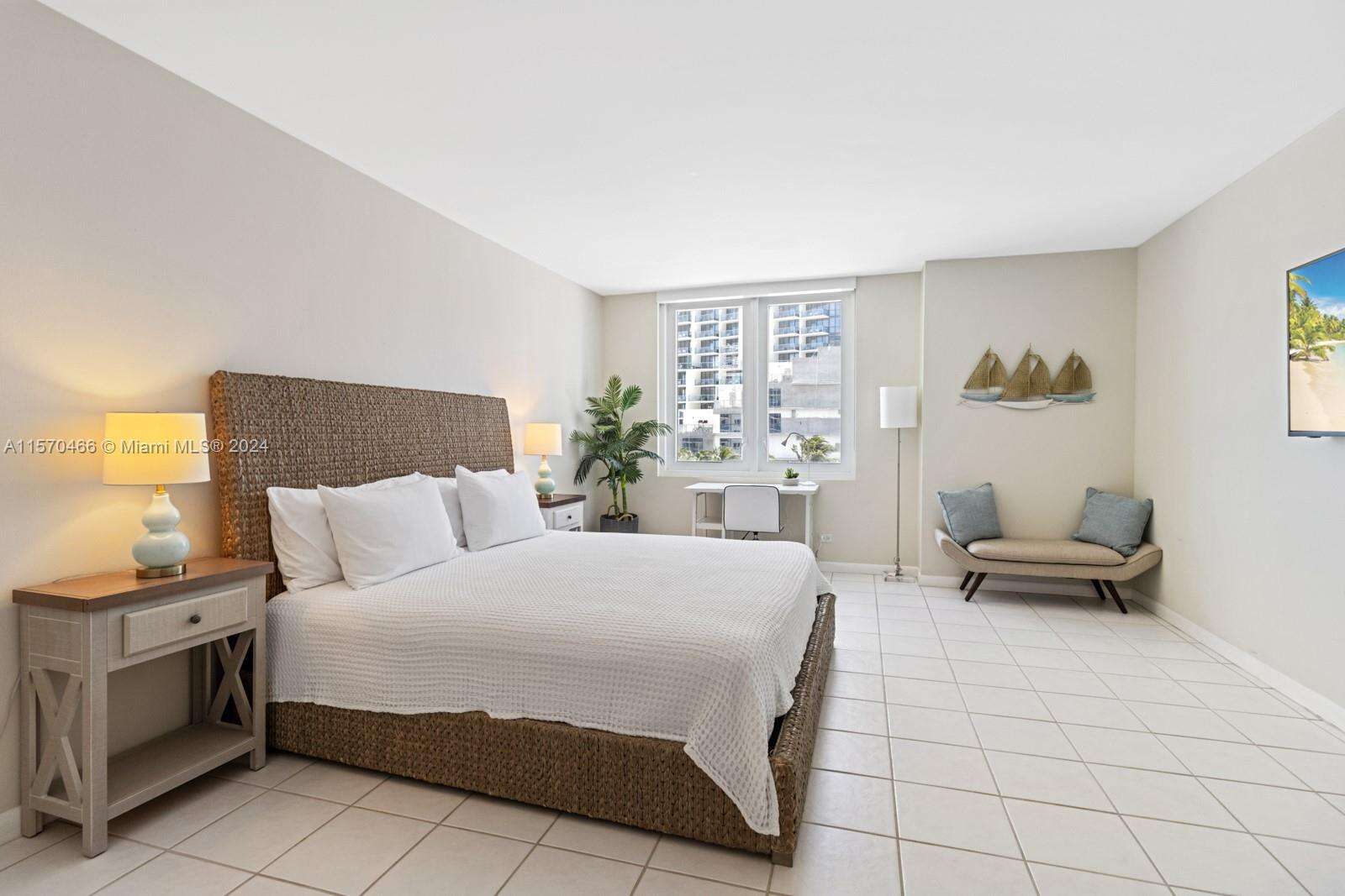 Roney Palace Unit #404 | Picture 9