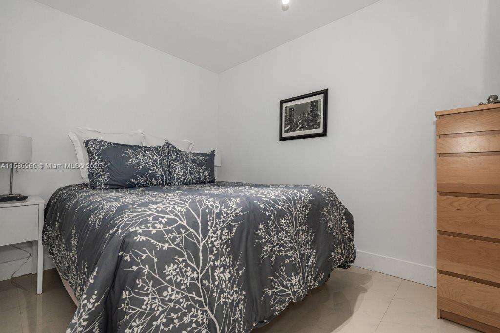 Roney Palace Unit #1111 | Picture 17