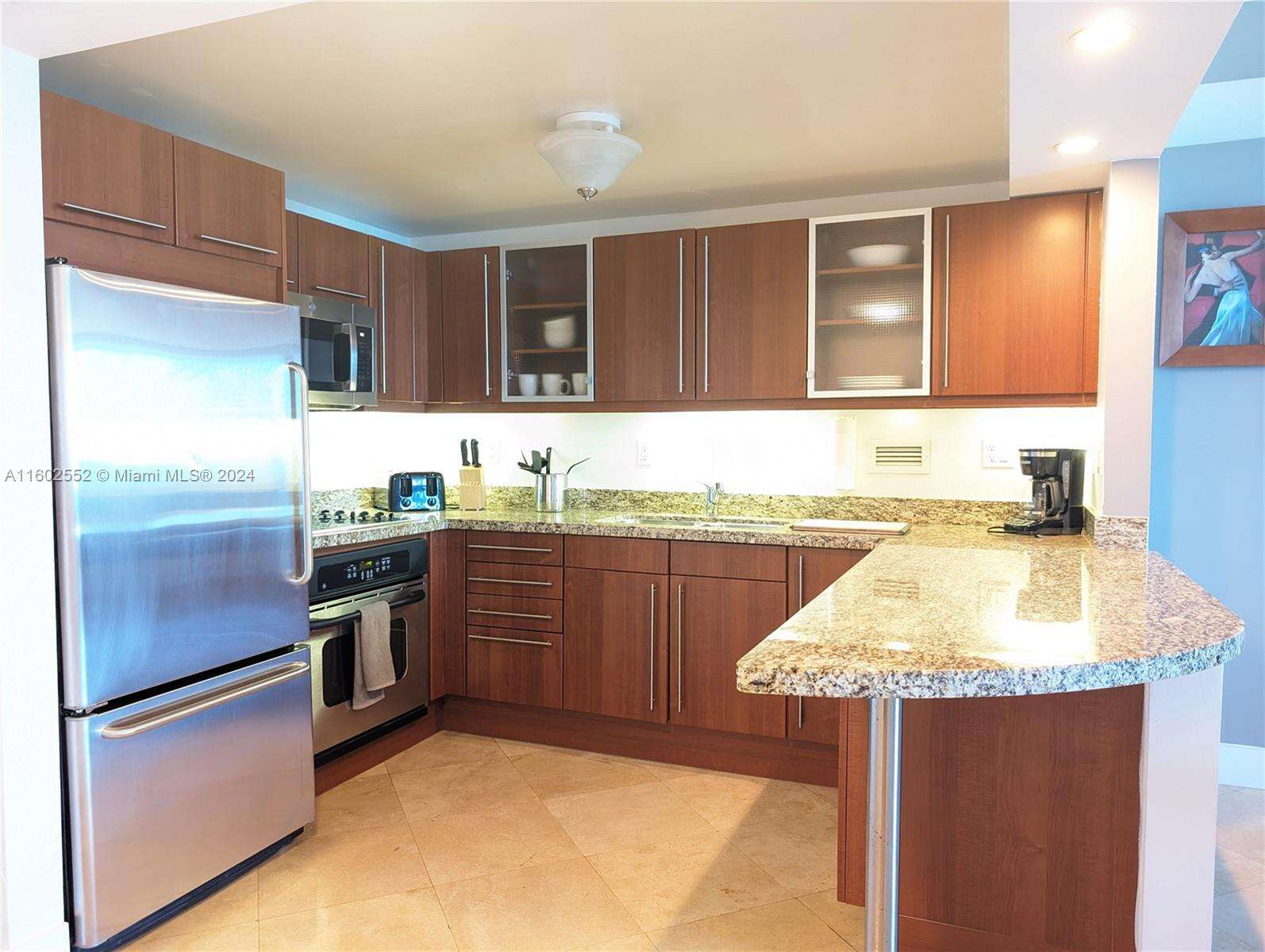 Roney Palace Unit #1542 | Picture 4