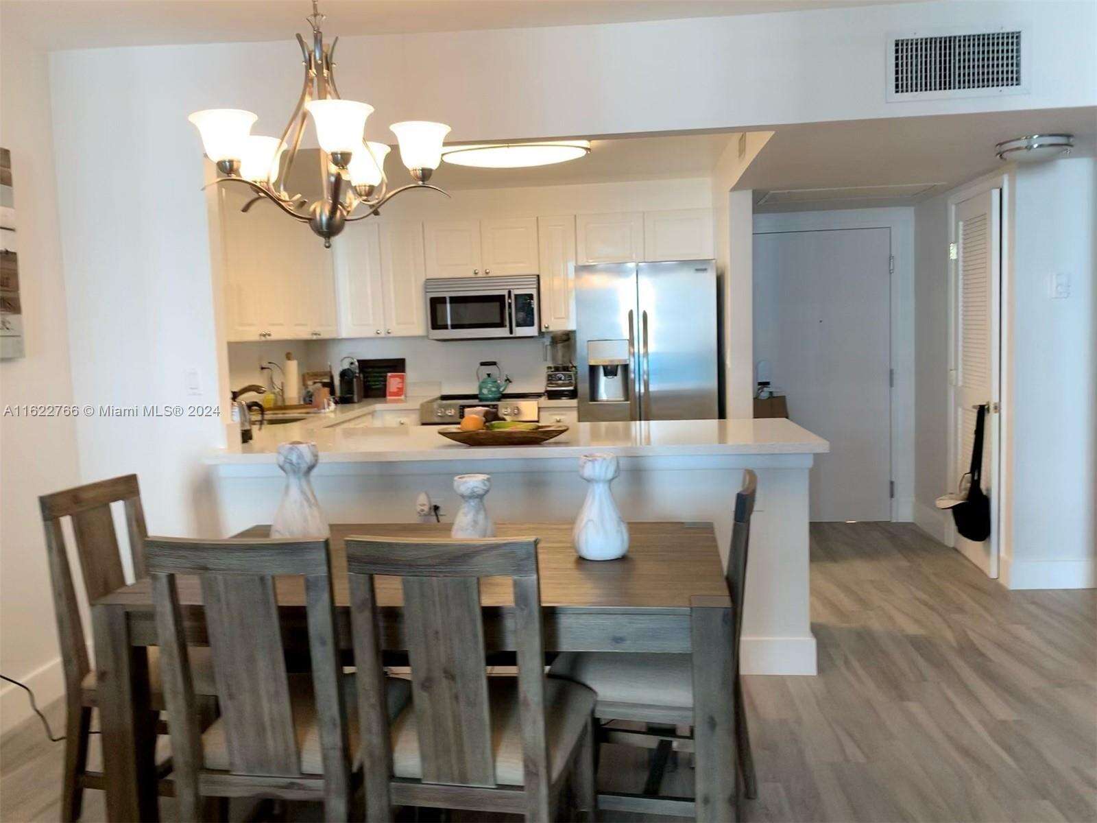 Roney Palace Unit #1119 | Picture 3