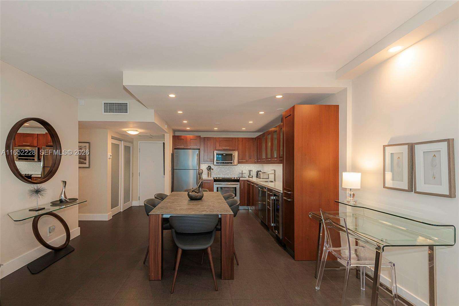 Roney Palace Unit #1216 | Picture 13