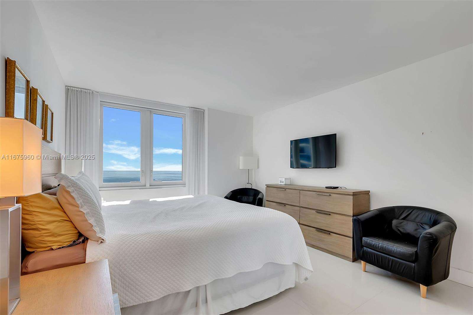 Roney Palace Unit #1139 | Picture 13