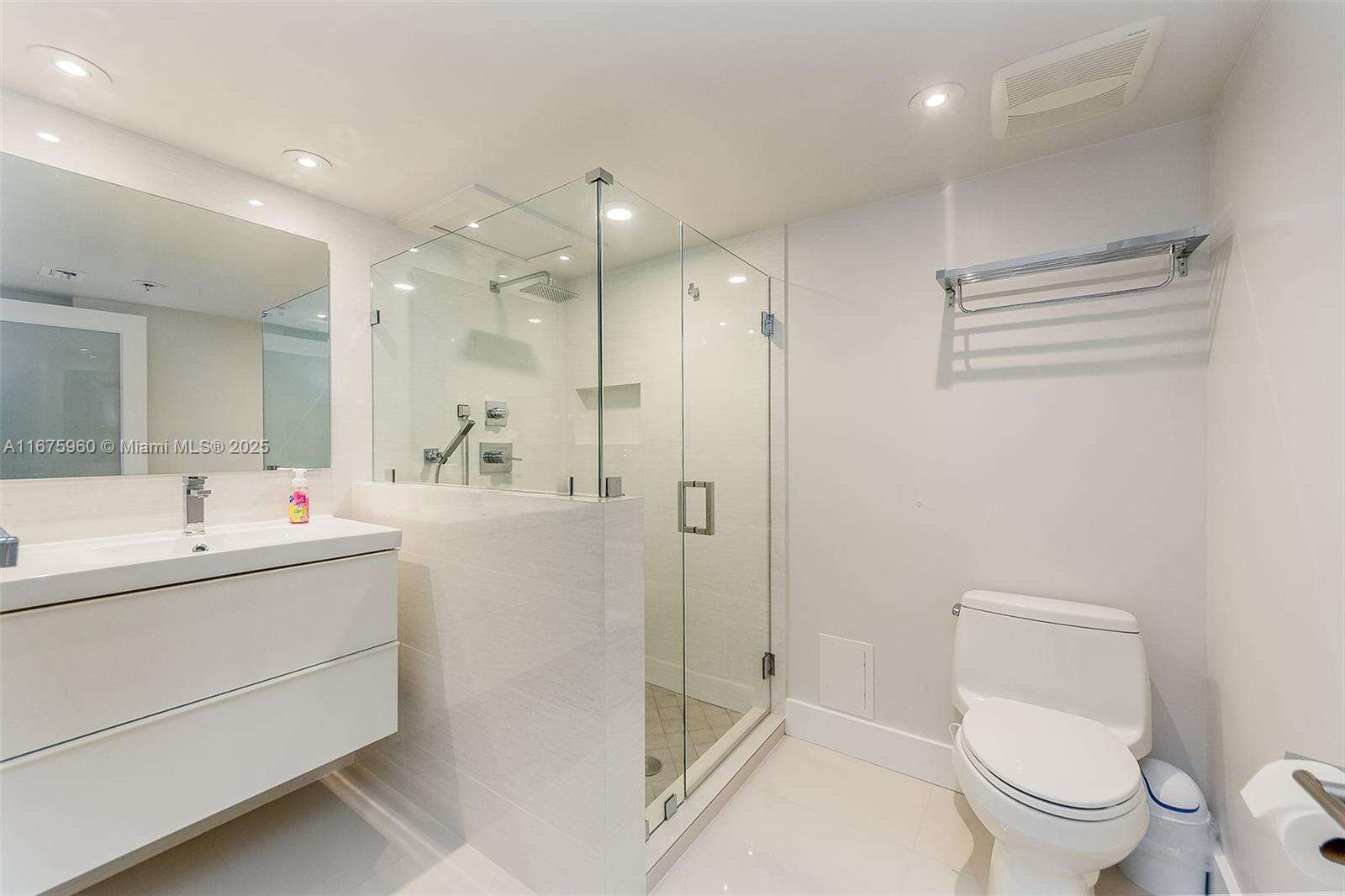 Roney Palace Unit #1139 | Picture 17