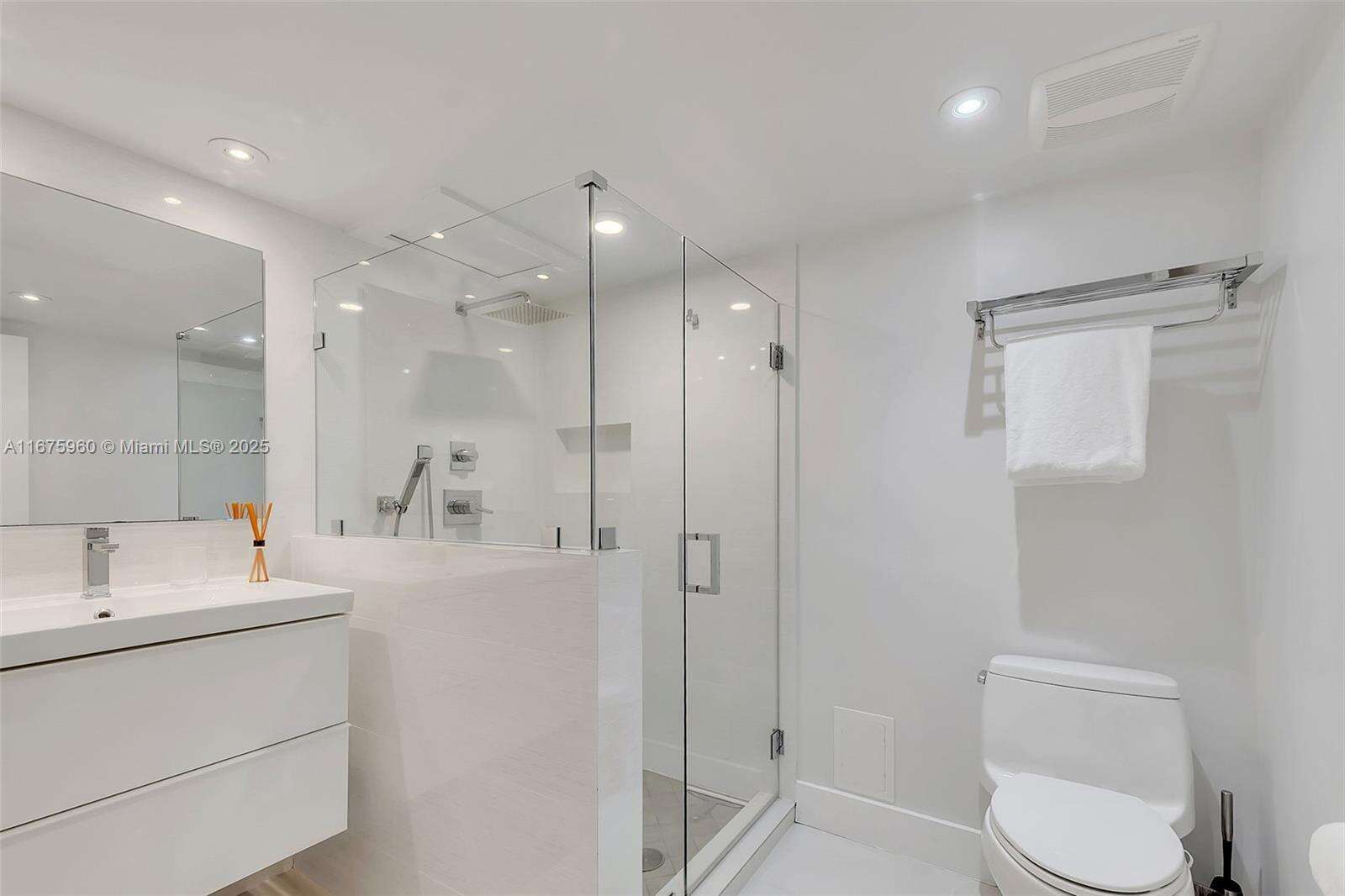 Roney Palace Unit #1139 | Picture 19