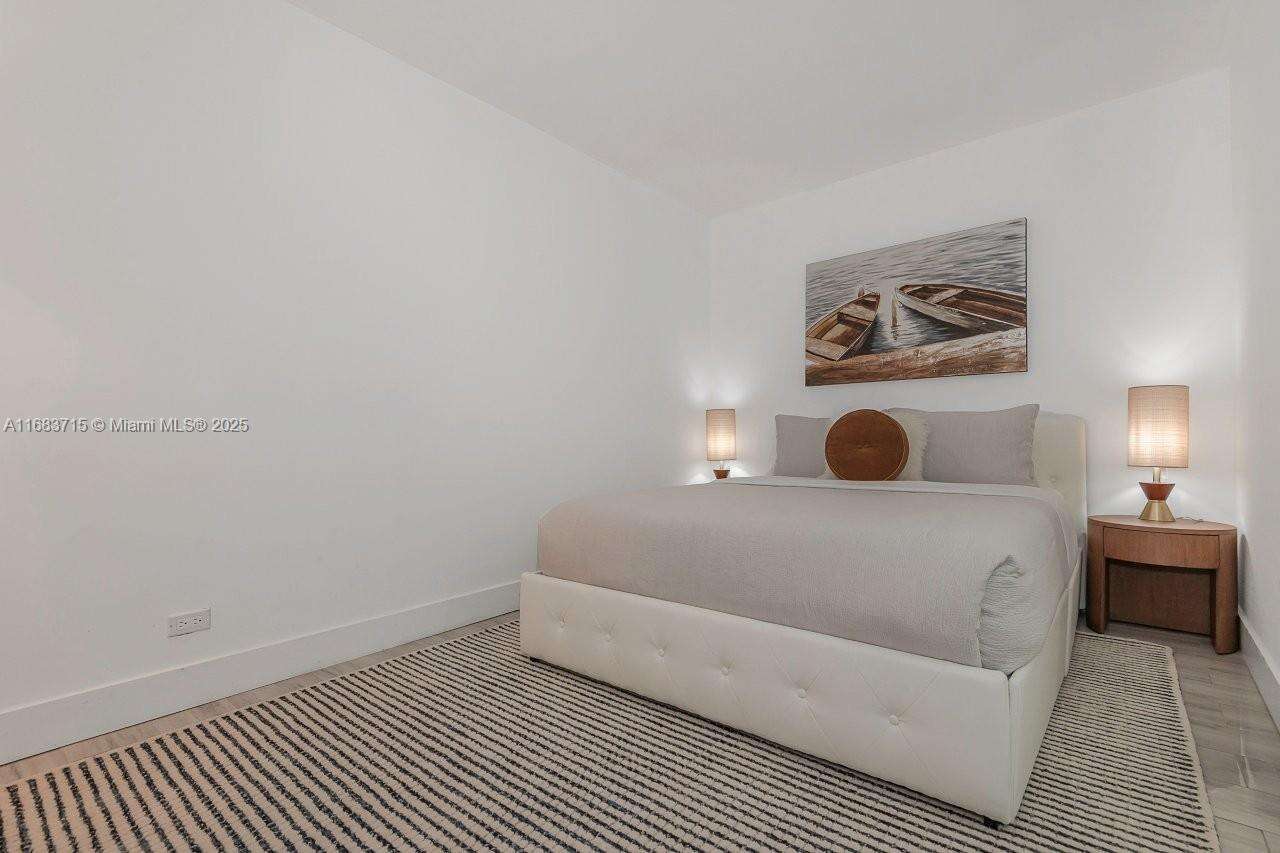 Roney Palace Unit #534 | Picture 20