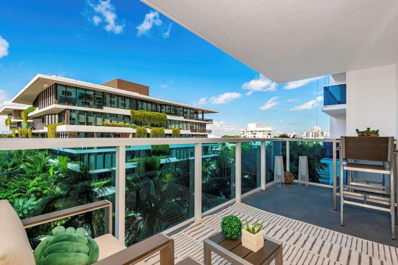 Roney Palace Unit #534 | Picture 26