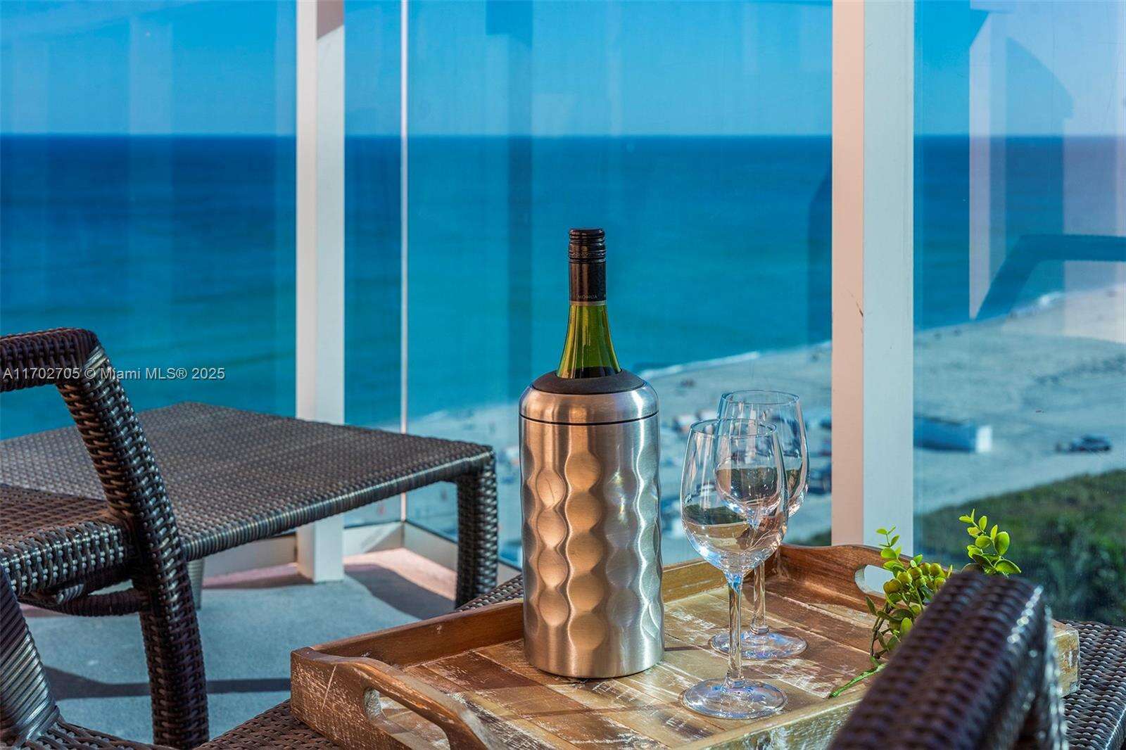 Roney Palace Unit #1209 | Picture 11