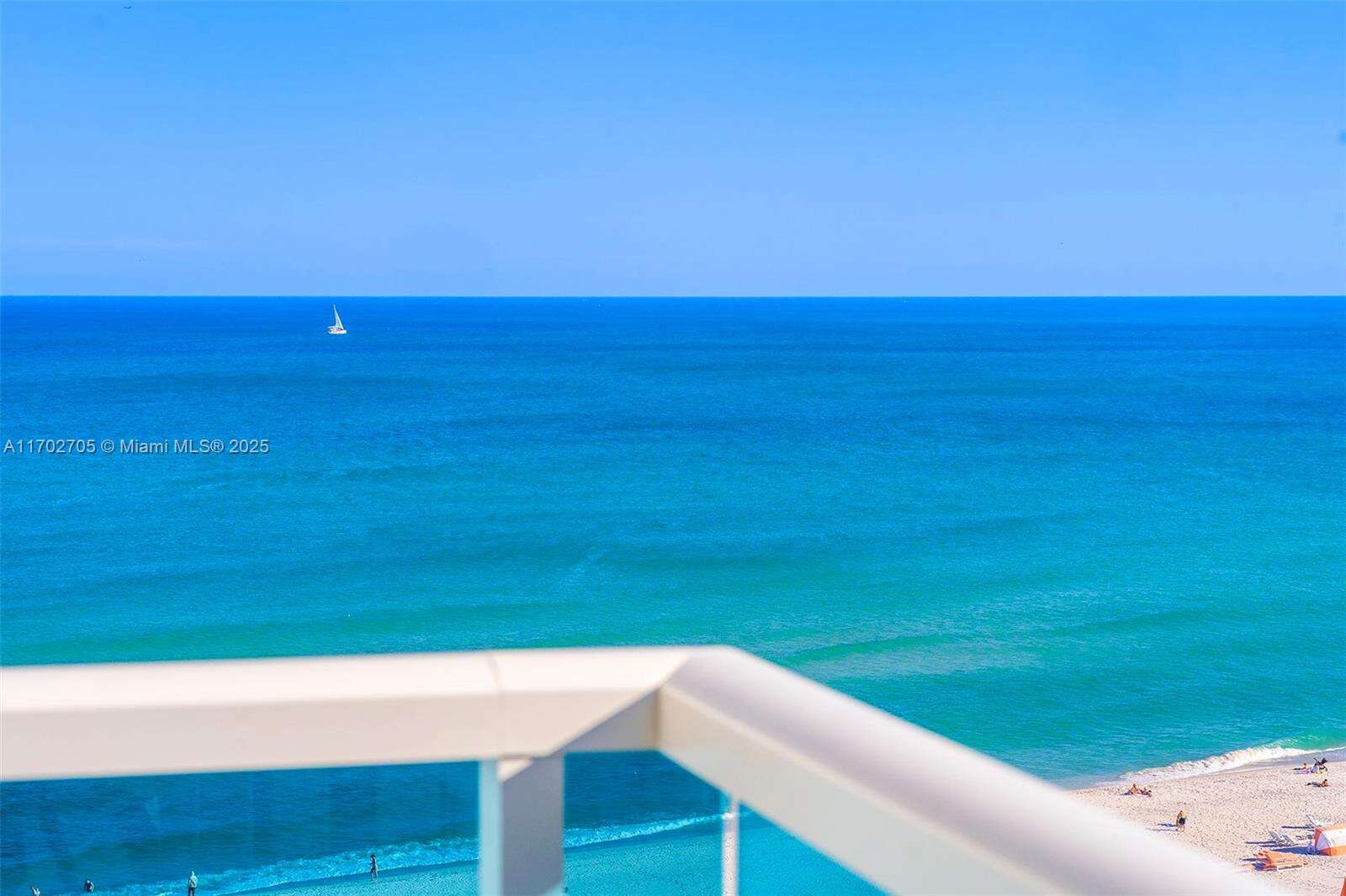 Roney Palace Unit #1209 | Picture 13