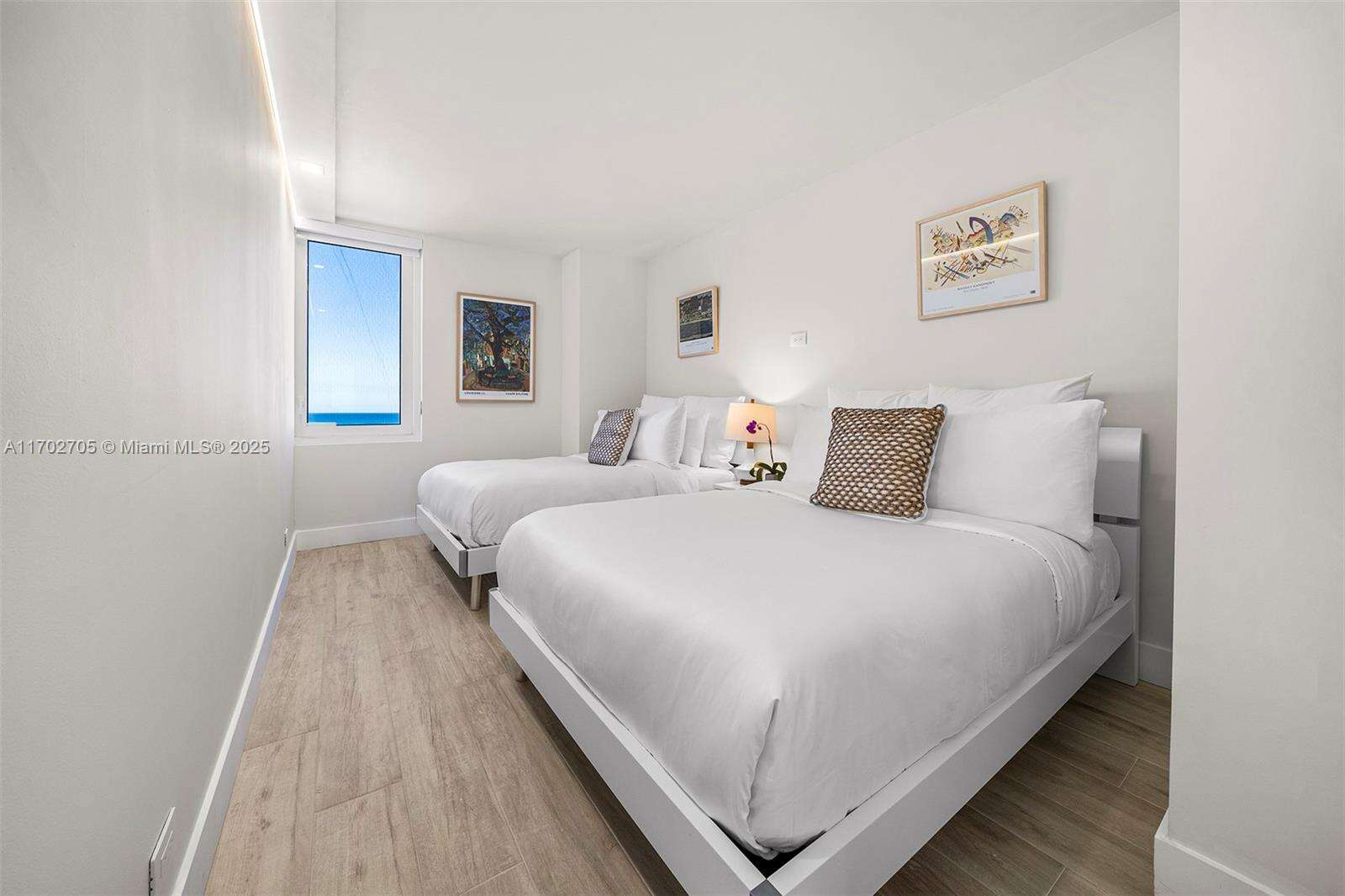 Roney Palace Unit #1209 | Picture 17