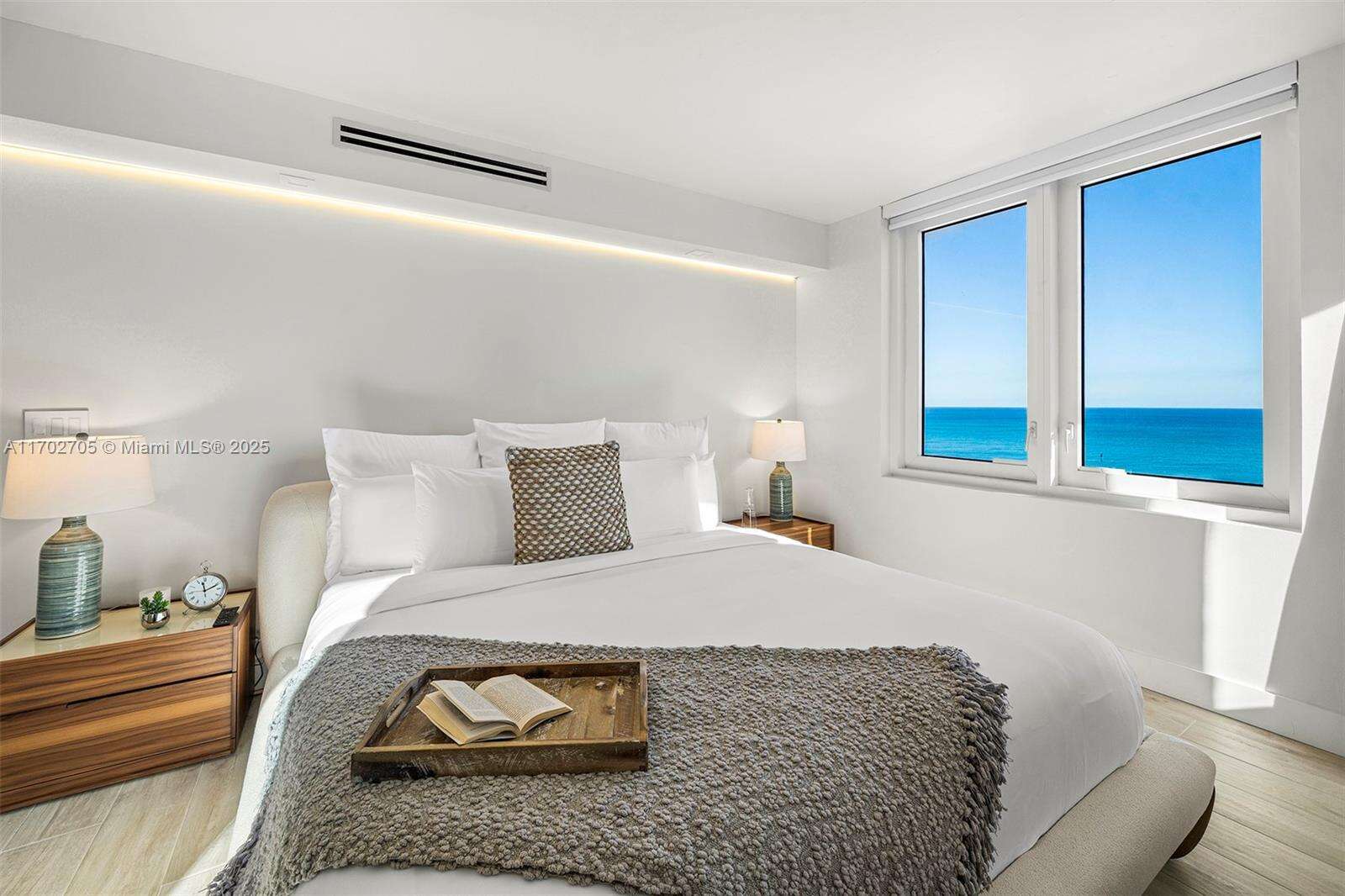 Roney Palace Unit #1209 | Picture 18